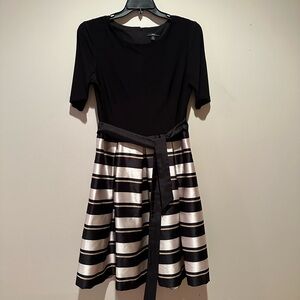 R & K size 16 Black and Gold Metallic Striped Dress